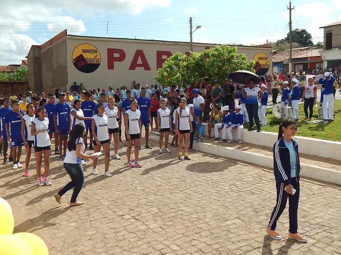 Veja mais fotos do Desfile de 7 de Setembro em Francinópolis - Imagem 154