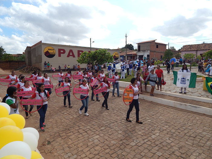 Veja mais fotos do Desfile de 7 de Setembro em Francinópolis - Imagem 128
