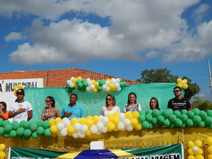 Veja mais fotos do Desfile de 7 de Setembro em Francinópolis - Imagem 196