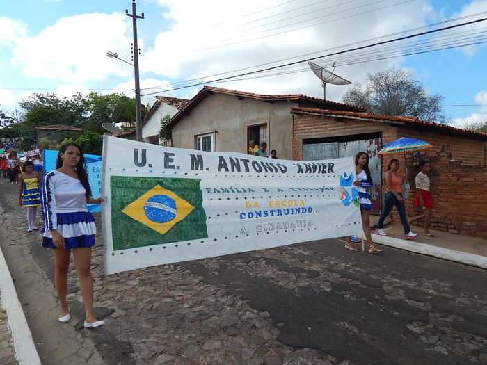 Veja mais fotos do Desfile de 7 de Setembro em Francinópolis - Imagem 60