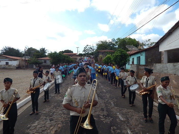 Veja mais fotos do Desfile de 7 de Setembro em Francinópolis - Imagem 95