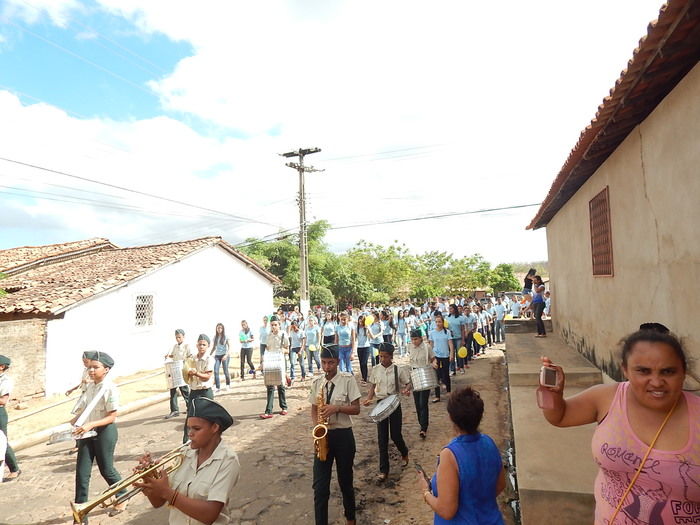 Veja mais fotos do Desfile de 7 de Setembro em Francinópolis - Imagem 118