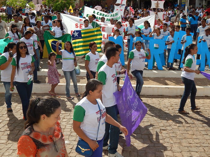 Veja mais fotos do Desfile de 7 de Setembro em Francinópolis - Imagem 176