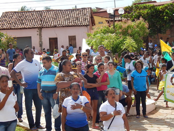 Veja mais fotos do Desfile de 7 de Setembro em Francinópolis - Imagem 207