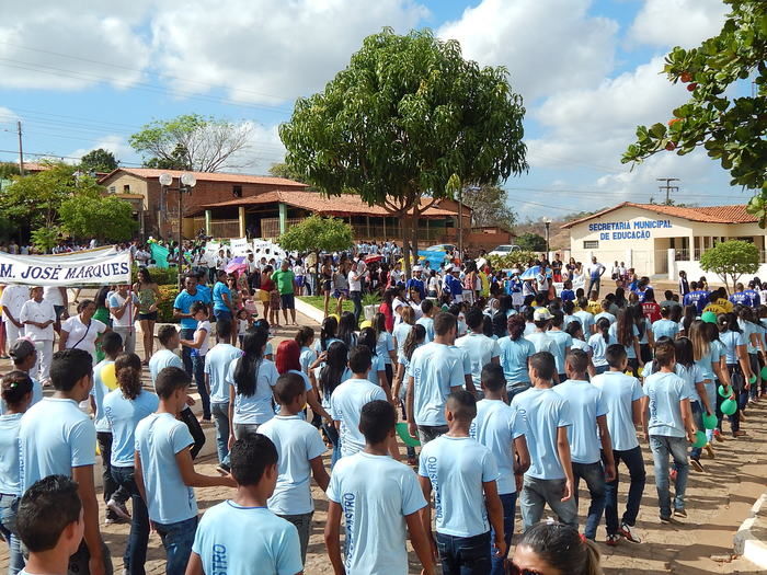 Veja mais fotos do Desfile de 7 de Setembro em Francinópolis - Imagem 162