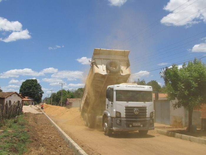 Obras de pavimentação avançam na Rua. Raimundo Ferreira Nunes - Imagem 10