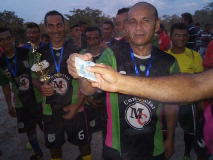 Final da Copa da Goiaba de futebol amador no povoado Lagoa Seca dos Hilários reuniu uma multidão  - Imagem 1