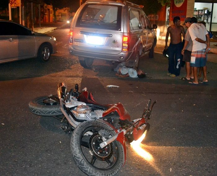 Motociclista morre após ser colhido por carro na BR-402 em Parnaíba - Imagem 1