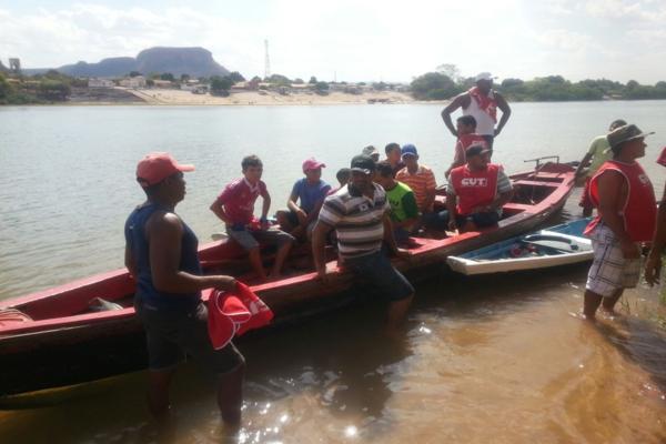 Sindicato dos pescadores realizou mais uma regata de canoas a remo - Imagem 1