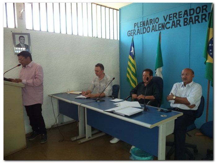 Dr. Moura apresenta Projeto de Lei sobre resíduos sólidos na Câmara Municipal - Imagem 7