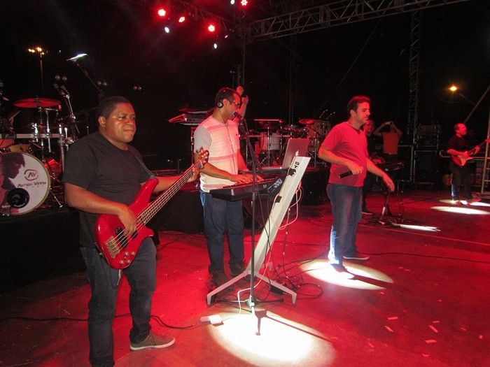 XéPop e Solteirões finalizam Semana Cultural  - Imagem 1