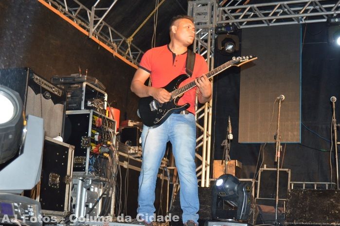 Praça fica super lotada na tradicional festa na ultima noite dos festejos - Imagem 23