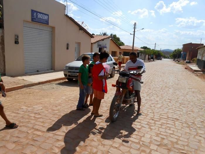 No Dia Nacional do Trânsito alunos realizam blitz educativa - Imagem 7