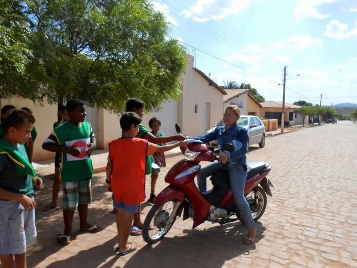 No Dia Nacional do Trânsito alunos realizam blitz educativa - Imagem 5