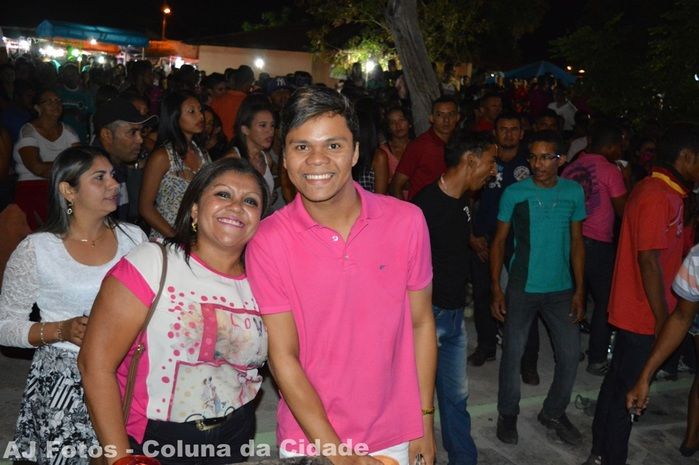 Praça fica super lotada na tradicional festa na ultima noite dos festejos - Imagem 19