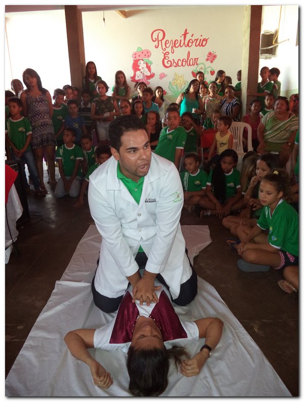 Escola Municipal Tia Neném Brito realiza V Feira de Ciências e Conhecimento - Imagem 39