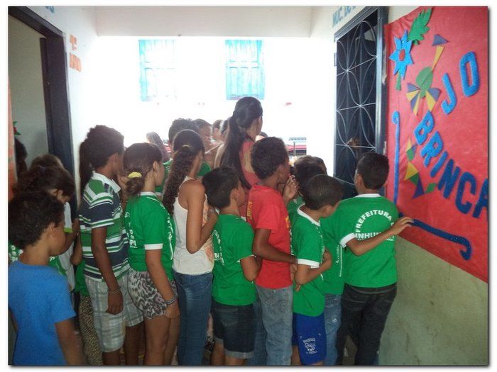 Escola Municipal Tia Neném Brito realiza V Feira de Ciências e Conhecimento - Imagem 73