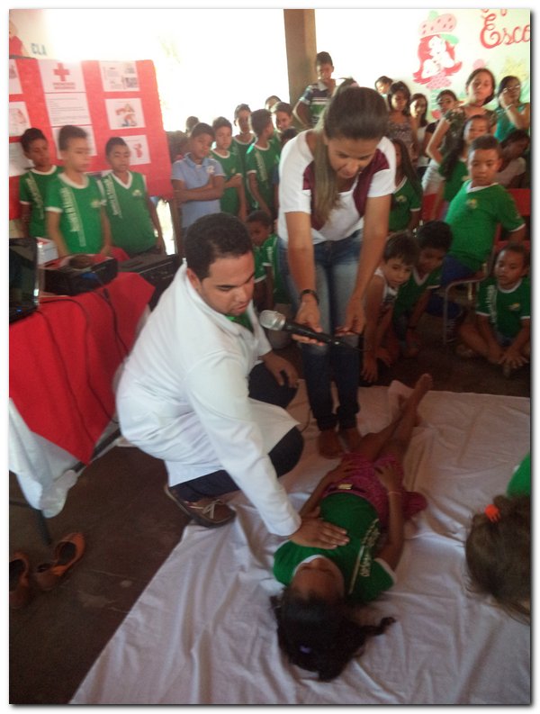 Escola Municipal Tia Neném Brito realiza V Feira de Ciências e Conhecimento - Imagem 42