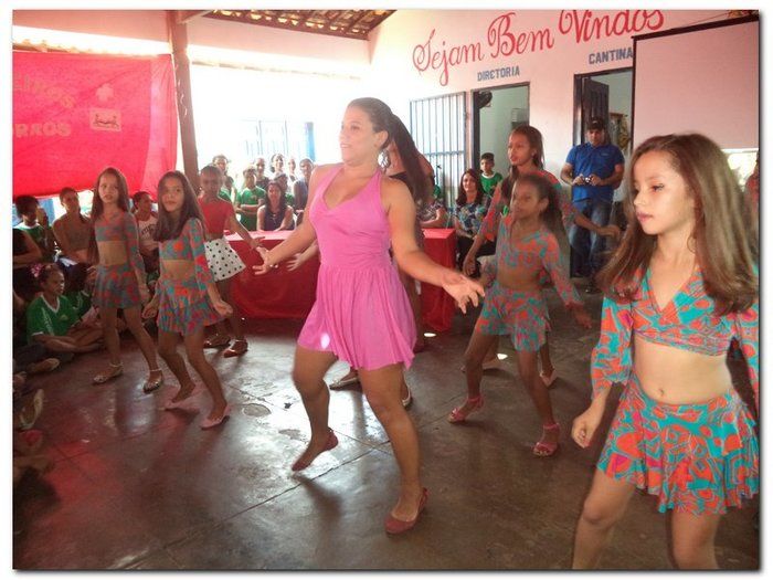 Escola Municipal Tia Neném Brito realiza V Feira de Ciências e Conhecimento - Imagem 29