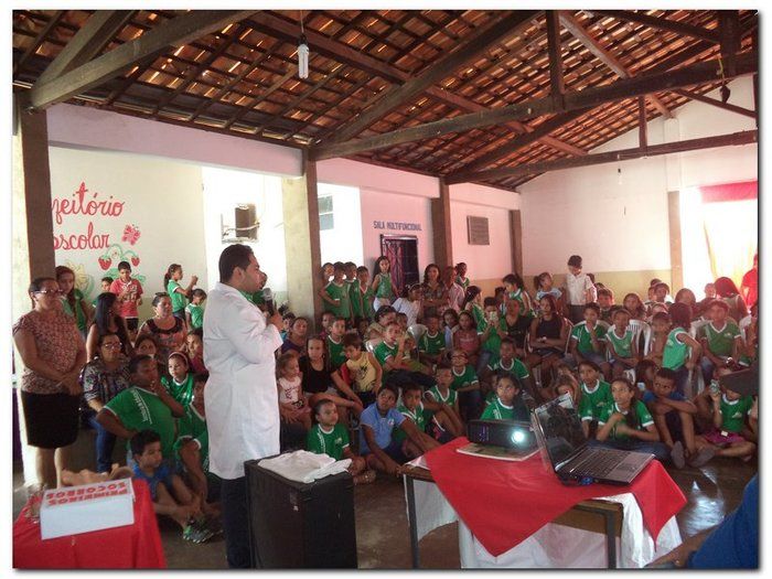 Escola Municipal Tia Neném Brito realiza V Feira de Ciências e Conhecimento - Imagem 34
