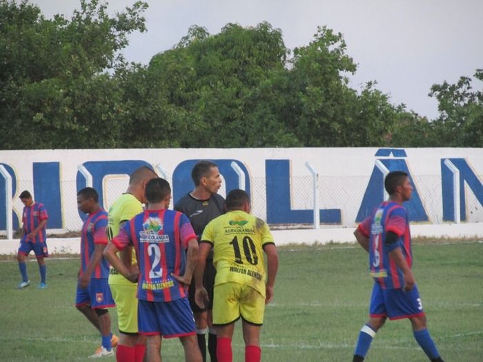 Pitombeira estréia com derrota ao Jogar com o 19 de Agosto - Imagem 15