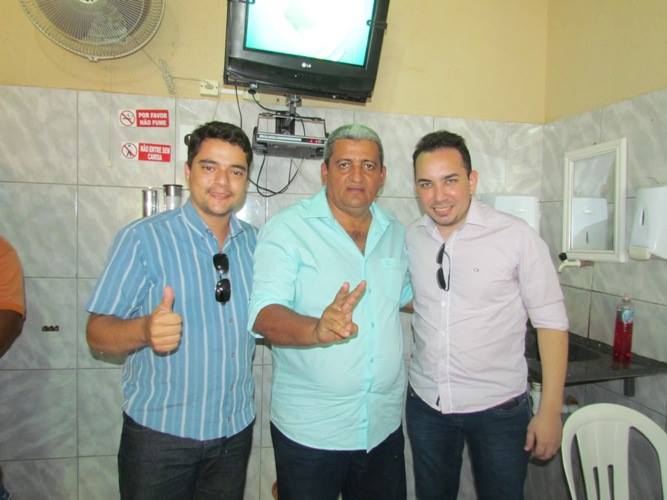 BOM EXEMPLO: MESMO COM PAÍS EM CRISE, PREFEITO ZÉ RESENDE TRANSFORMA BOA HORA EM CANTEIRO DE OBRAS - Imagem 7