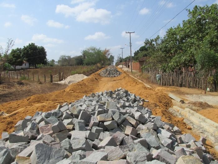 Prefeito Walter Alencar visita obras em fase final na rua Raimundo Ferreira Nunes - Imagem 7