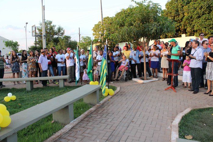 Praça “Ana Morais” é inaugurada no povoado Malhada Vermelha - Imagem 41