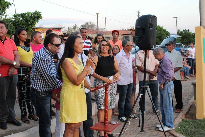 Praça “Ana Morais” é inaugurada no povoado Malhada Vermelha - Imagem 49