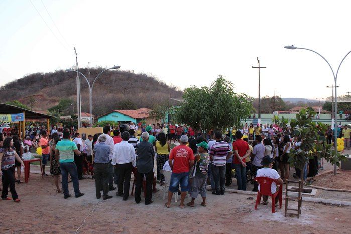 Praça “Ana Morais” é inaugurada no povoado Malhada Vermelha - Imagem 57