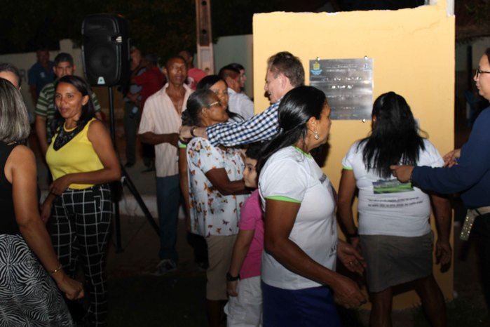 Praça “Ana Morais” é inaugurada no povoado Malhada Vermelha - Imagem 69