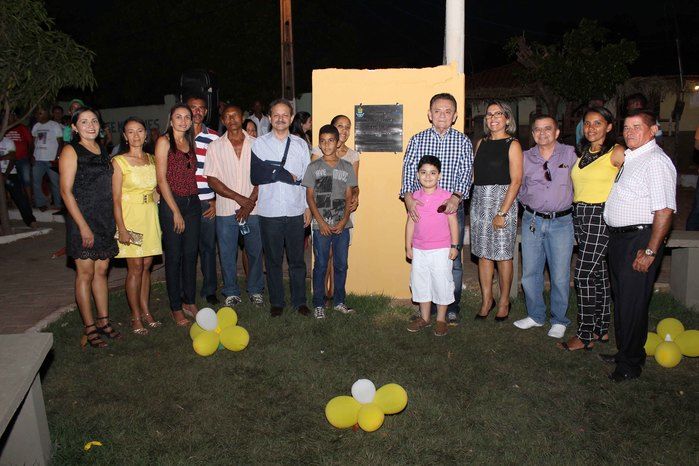 Praça “Ana Morais” é inaugurada no povoado Malhada Vermelha - Imagem 68