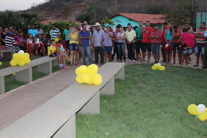 Praça “Ana Morais” é inaugurada no povoado Malhada Vermelha - Imagem 51