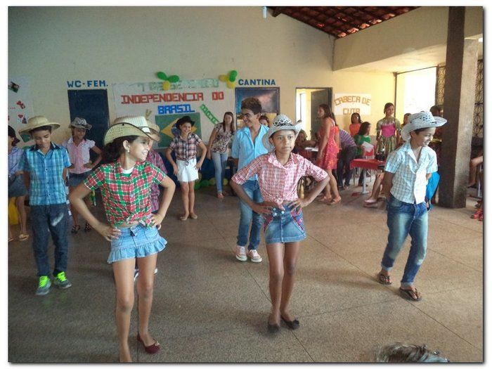 Escola João de Sousa Comemora o dia da Independência, do folclore e do estudante. - Imagem 105