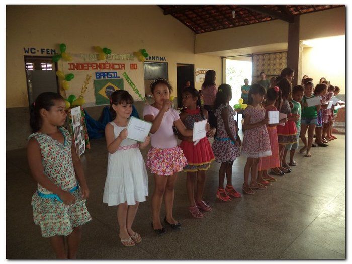 Escola João de Sousa Comemora o dia da Independência, do folclore e do estudante. - Imagem 28
