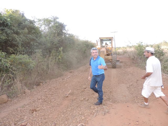 Prefeitura de Barras: Mais de 30 localidades foram atendidas com novas estradas neste ano. - Imagem 3