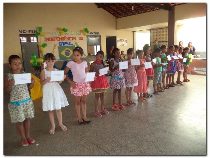 Escola João de Sousa Comemora o dia da Independência, do folclore e do estudante. - Imagem 30