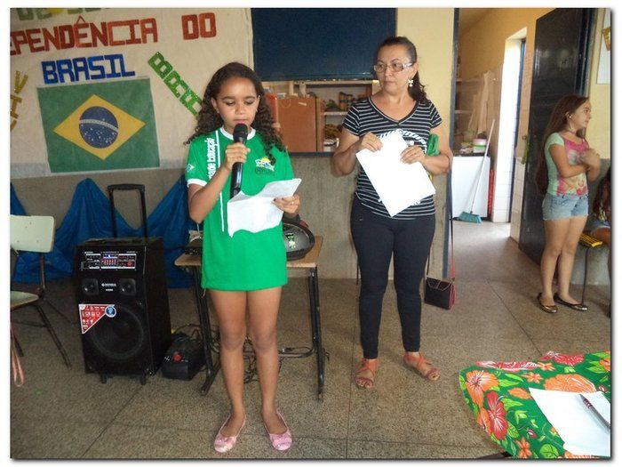 Escola João de Sousa Comemora o dia da Independência, do folclore e do estudante. - Imagem 48