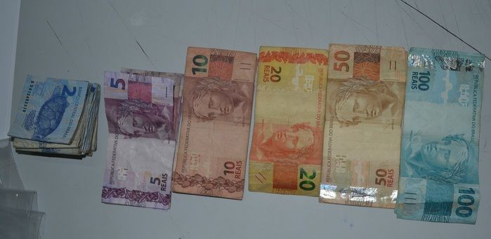 PM apreende quase 1 kg de maconha e prende quatro pessoas em Parnaíba - Imagem 3