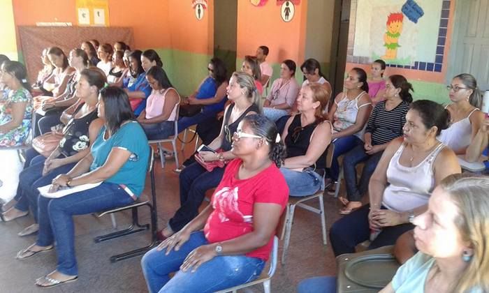 Professores da rede municipal de educação participam de capacitação  - Imagem 7