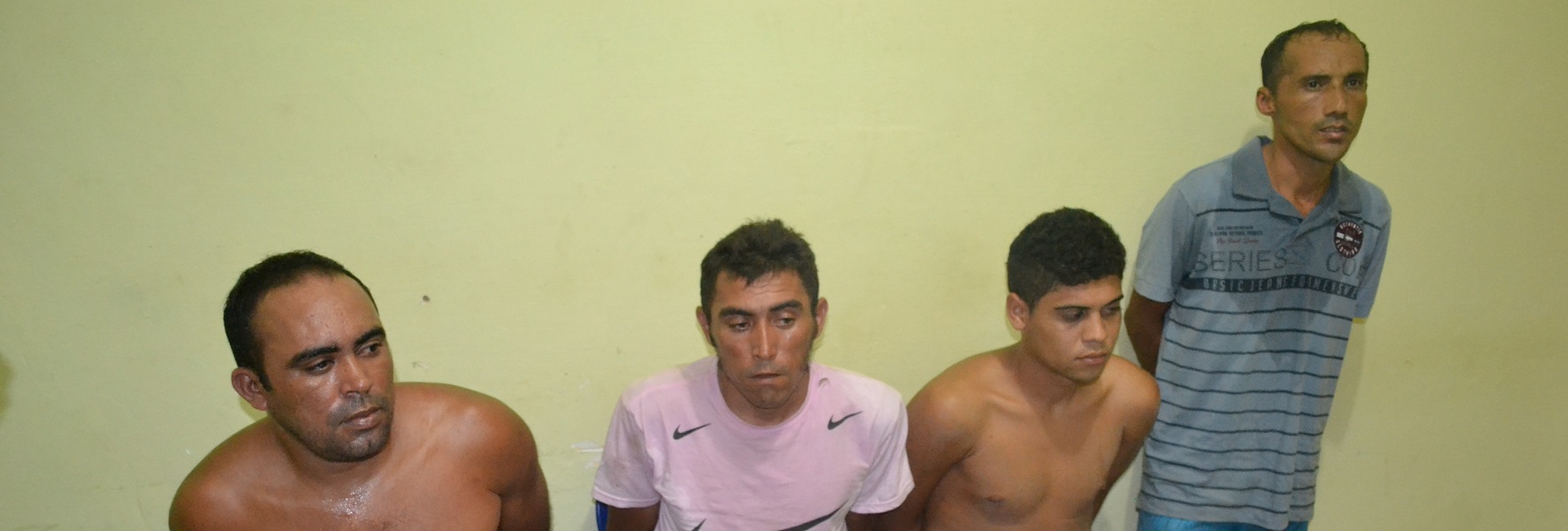 PM apreende quase 1 kg de maconha e prende quatro pessoas em Parnaíba