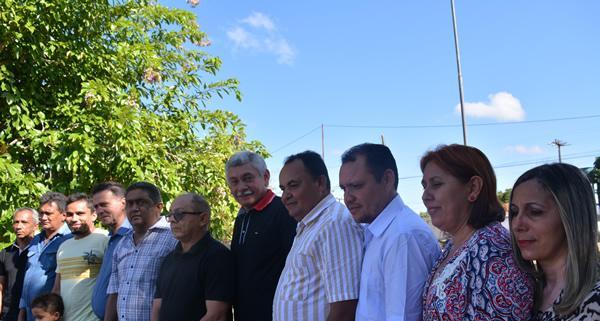 Prefeito e convidados participam do desfile de 7 de Setembro - Imagem 3