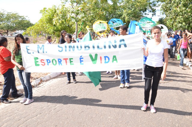 Depois de Muitos Anos Prefeitura Volta a Realizar Desfile Cívico Escolar - Imagem 192