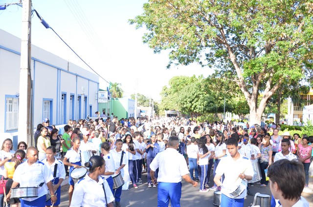 Depois de Muitos Anos Prefeitura Volta a Realizar Desfile Cívico Escolar - Imagem 4