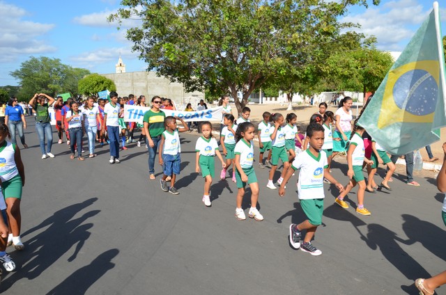 Depois de Muitos Anos Prefeitura Volta a Realizar Desfile Cívico Escolar - Imagem 129