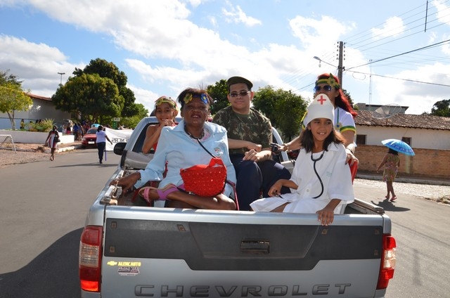 Depois de Muitos Anos Prefeitura Volta a Realizar Desfile Cívico Escolar - Imagem 118