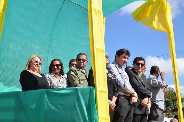 Depois de Muitos Anos Prefeitura Volta a Realizar Desfile Cívico Escolar - Imagem 197