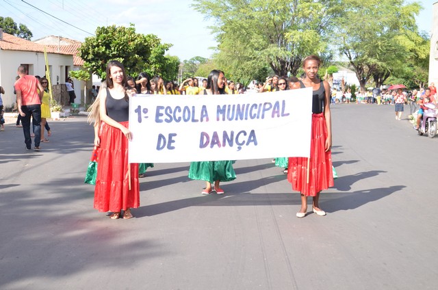 Depois de Muitos Anos Prefeitura Volta a Realizar Desfile Cívico Escolar - Imagem 25