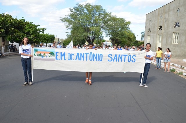 Depois de Muitos Anos Prefeitura Volta a Realizar Desfile Cívico Escolar - Imagem 97