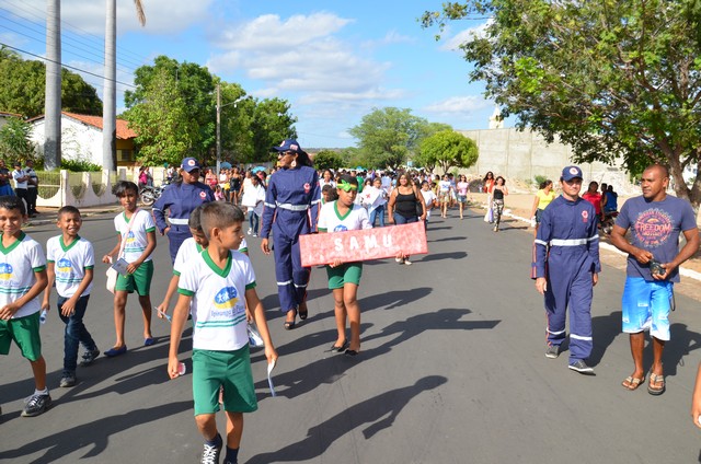 Depois de Muitos Anos Prefeitura Volta a Realizar Desfile Cívico Escolar - Imagem 106